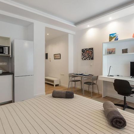 Brand New Apartment In Athén Kültér fotó
