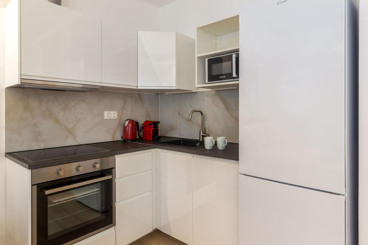 Brand New Apartment In Athén Kültér fotó